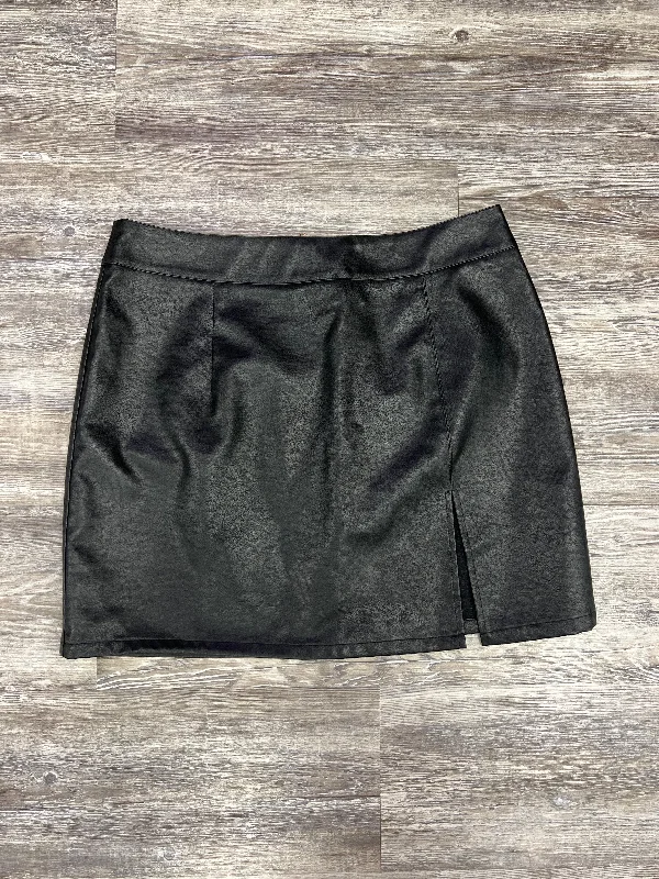 Skirt Mini & Short By Lioness Size: L