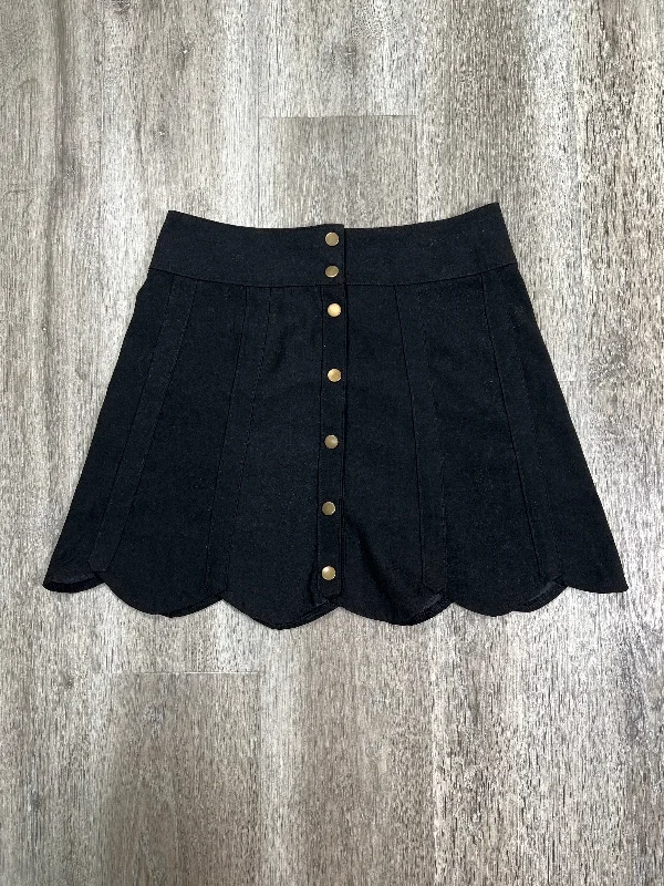 Skirt Mini & Short By Loveriche  Size: M