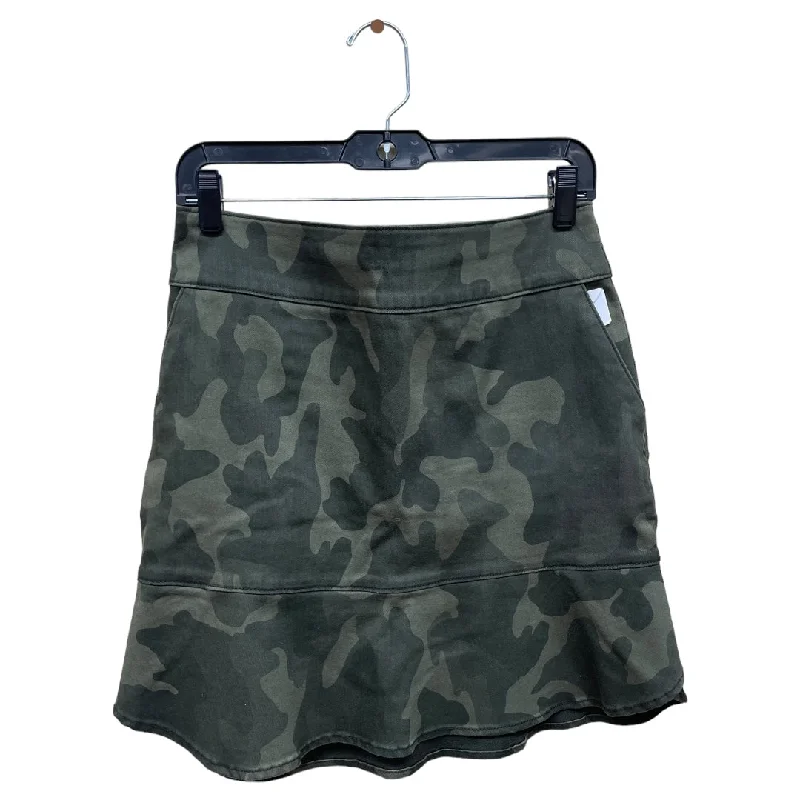 Skirt Mini & Short By White House Black Market  Size: 6