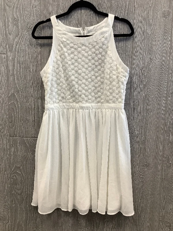 Dress Casual Midi By Miami In White, Size: L